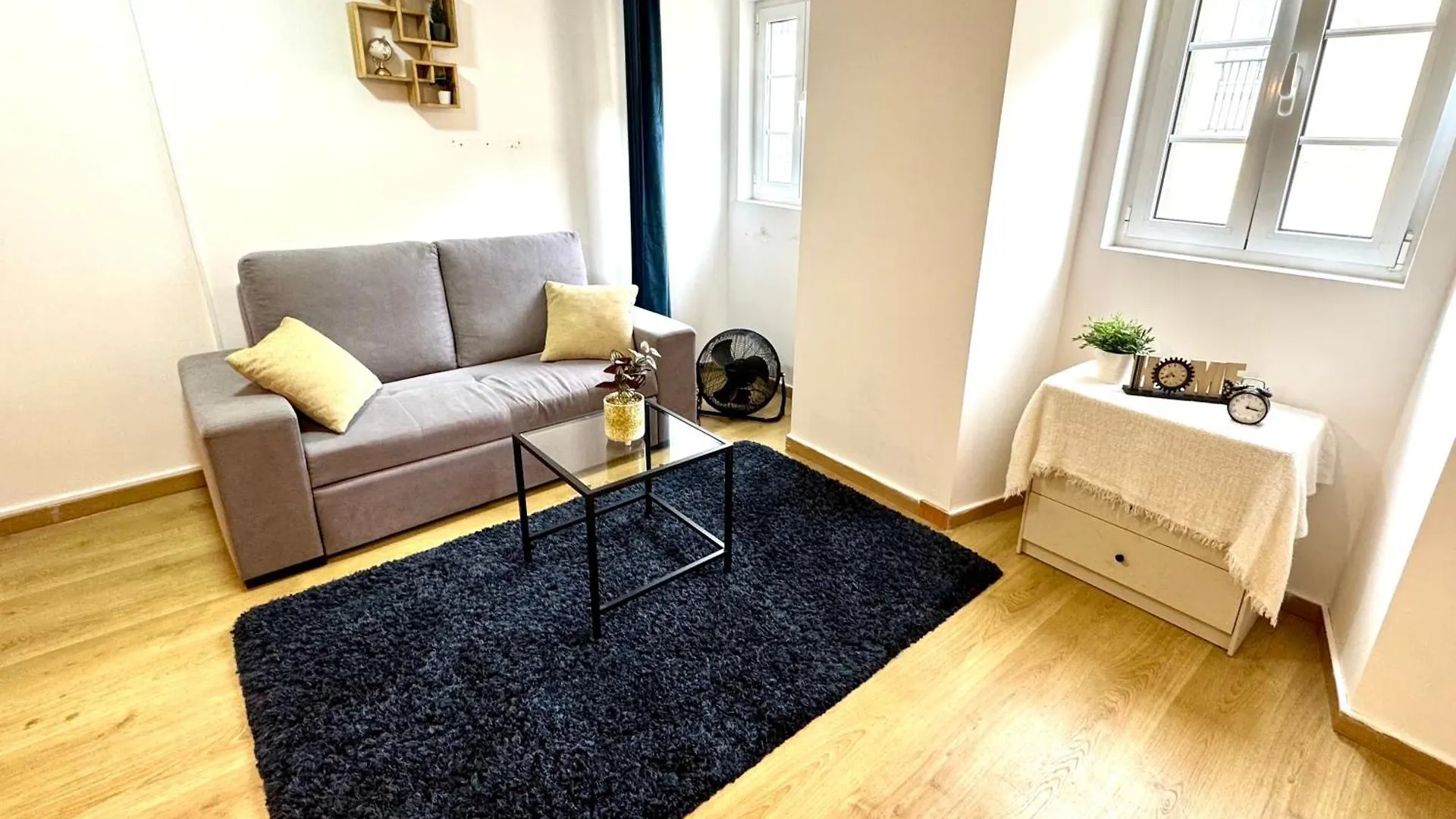 New, Cozy, Central Flat Lisbon