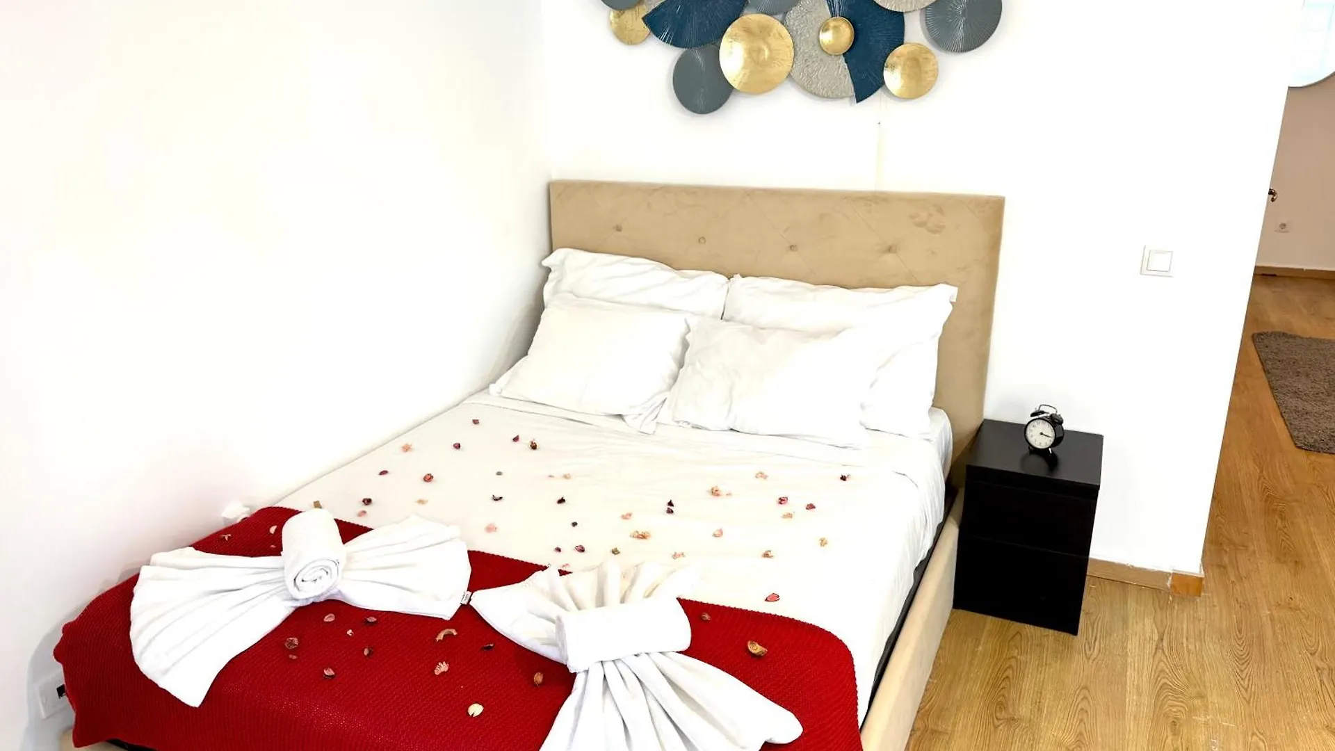 New, Cozy, Central Flat Lisbon 0*,